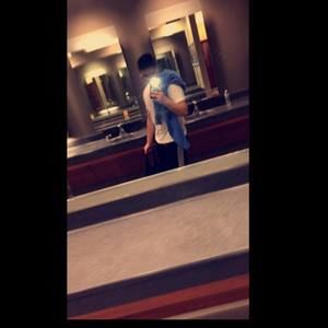 Meet your Posher, Andres